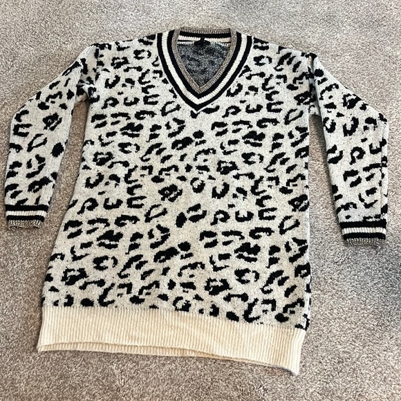 Animal print sweater - Picture 1 of 3